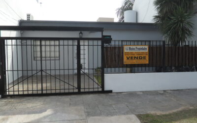 VENDO P/H EN BELLA VISTA